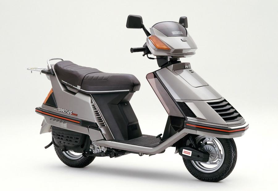 Honda Spacy 125 Striker Custom